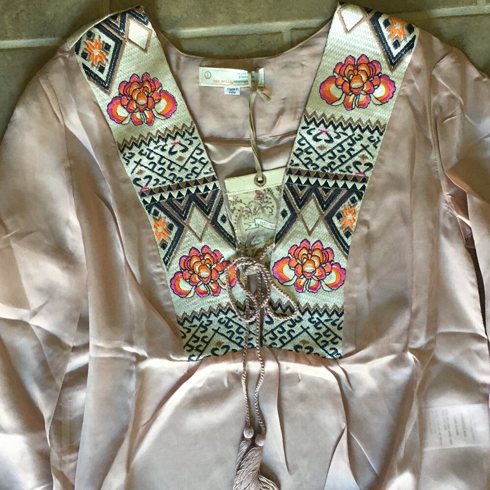 New Odd Molly Powder 100% Silk Blouse Size1 (Small) & Size 4 (X-Large) - Picture 2 of 11